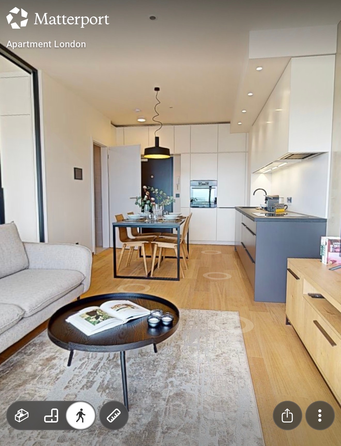 Matterport virtual tour screenshot — click to explore the live 3D walkthrough